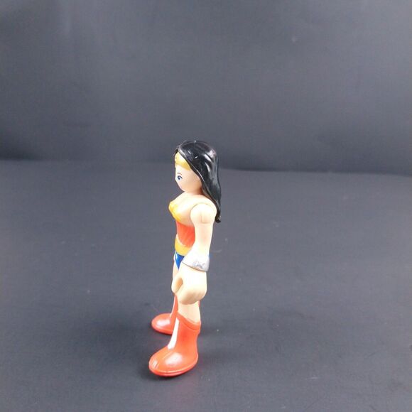 Fisher Price Imaginext DC Super Friends Wonder Woman Action Figure - Picture 4 of 5